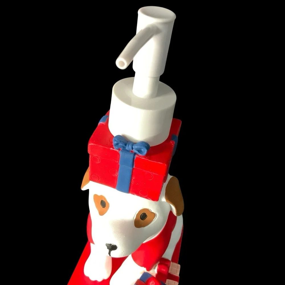 Target Wondershop Christmas Dog Presents Snowflakes Soap‎ Pump Dispenser 2023